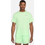NIKE Herren T-Shirt M NK DF UV MILER SS, Größe S in Grün