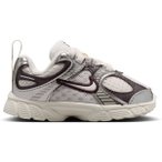 NIKE Kinder Laufschuhe V5 RNR E (TD), Größe 25 in Silber
