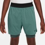 NIKE Kinder Shorts B NK DFADV MULTI TECH SHORT, Größe XS in Grün