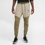 NIKE Herren Hose M NK TCH FLC JGGR, Größe S in Pink